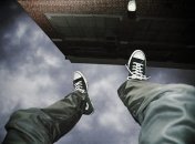 В Киеве юные брат и сестра погибли, упав с балкона: все детали (фото)