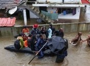 Тяжелые будни Индии, которая борется с бедностью и стихией (Фото)