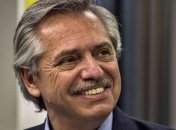 Авторы "Спутника V" оправдались за COVID у привитого президента Аргентины