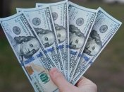 Евро и доллар значительно подорожали: свежий курс валют на 17 июля 