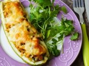 Фаршировані кабачки з курячим філе