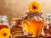 Как правильно использовать мед при простуде?