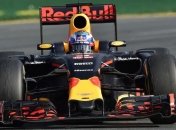 Даниэль Риккардо: Renault обновят свой двигатель к Канаде