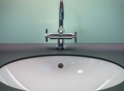 Умывальник станет, как новый