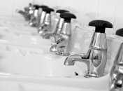 Жители Донбасса остались без воды после аварий на водопроводах