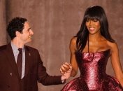 "Черная пантера": Наоми Кэмпбелл удивила нарядом на благотворительном фестивале