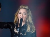 Мадонна должна была поцеловать Джей Ло, а не Бритни  