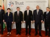 "Вышеградская группа": ситуация с мигрантами может стать неконтролируемой