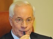 Азаров поздравил налоговиков с профессиональным праздником