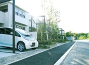 Японцы научились заряжать электромобили с помощью асфальта