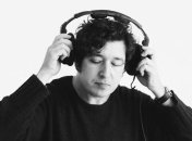 "Эмоциональное выгорание, бездна и безнадежность": Pianoбой представил клип на песню "Пустеля" (Видео)