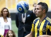 Ван Перси намерен сыграть с "МЮ" после победы над "Шахтером"