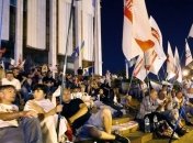 Депутаты обвиняют "Беркут" в новой провокации под Украинским домом