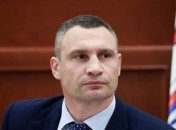 "Центр принятия решений": Кличко показал свой кабинет (Видео)