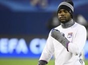 Мілан підпише молодого захисника Ліона Калулу