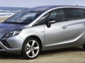 В сеть попали снимки нового минивэна Opel Zafira 