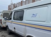 Обстрелянные автомобили "Укрпочты"