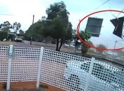 В Австралии уже вторые сутки бушует мощный шторм, без света - 50 тысяч домов