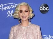 "Нам, конечно, никогда не скучно": Кэти Перри поделилась снимками с помолвки (Фото)