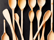 Деревянные ложки нужно правильно очищать (изображение создано с помощью ИИ)