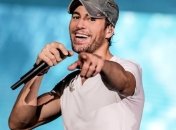 Певец Энрике Иглесиас подал в суд на компанию Universal Music Group 