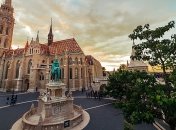 У Латвії частково повертають карантин