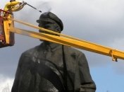 Неизвестные разрушили еще один памятник Ленину 