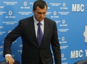 Экс-главу МВД Захарченко заочно арестовали: что это дает