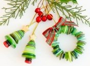 25 идей, как сделать необычные новогодние украшения из пуговиц