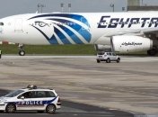 Поиск останков экипажа упавшего самолета EgyptAir продлится по 18 июля