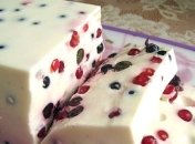 Рецепт дня: сметанный десерт с ягодами