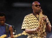 Африканский саксофонист Эммануэль Дибанго скончался от коронавируса