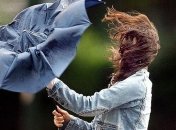 Порывы ветра 15-20 м/с: в Украине объявили штормовое предупреждение 