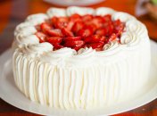 Как приготовить густой крем из сметаны