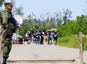 Вблизи КПВВ "Станица Луганская" изъяли 49 взрывоопасных предметов