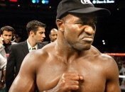 Холифилд: После спарринга с Кличко Усик может справиться с супертяжеловесами