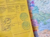 Сертификат про вакцинацию дает ряд привилегий при усилении карантинных мер.