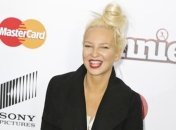 Сиа в очередной раз удивила невероятными танцами