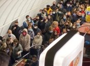 После "минирования" в метро Киева произошло смертельное ЧП (видео)