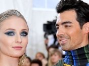 Софи Тернер и ее жених сделали одинаковые татуировки