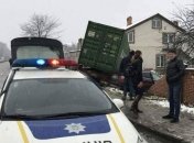 На Львовщине фура влетела в спальню супругов