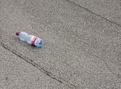 "Съедят" бутылку за две недели: в Китае бактерий научили разлагать пластик 