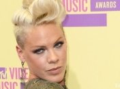 Песня Пинк и Эминема появилась в сети