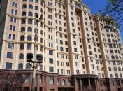 В Донецке выставили на продажу бизнес-центр Януковича: сколько за него просят