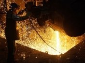 Азаров пожелал металлургам и горнякам стабильности