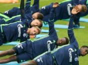 "Шальке" отменил матч с "Твенте" из-за нехватки футболистов