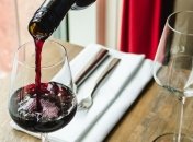 Що говорить про ваше надмірне вживання алкоголю під час карантину