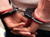 Задержана мать, оставившая в коробке своего новорожденного ребенка