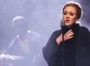 Адель впервые в живую спела свой новый сингл "Hello" (Видео)