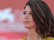 У Марисы Томей случится роман с Хью Грантом